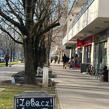 Airport Wyscigi - And View With Underground Garage Lägenhet *