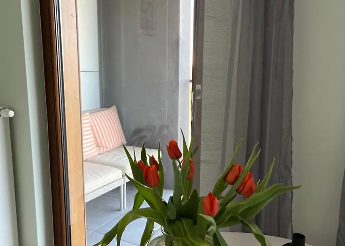 Apartman Airport Wyscigi - And View With Underground Garage Varsó