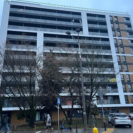 Daire Airport Wyscigi - And View With Underground Garage Varşova