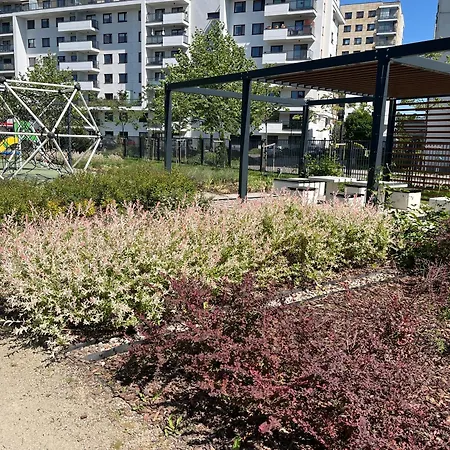 Daire Airport Wyscigi - And View With Underground Garage *