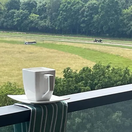 Daire Airport Wyscigi - And View With Underground Garage